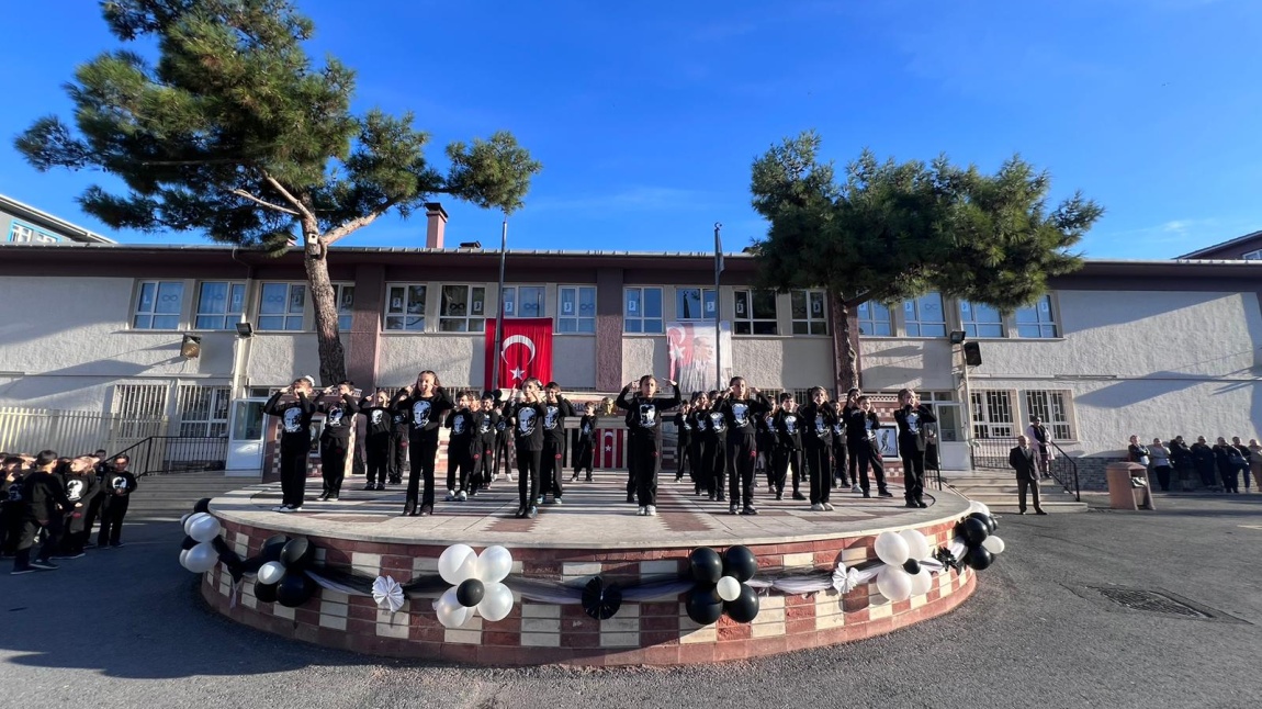 10 Kasım Atatürk'ün Anma Programımızı Gerçekleştirdik.
